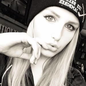 Meet your Posher, Destiny